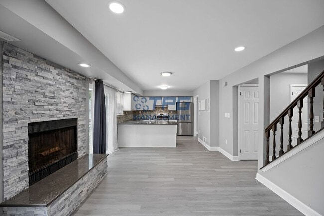 Building Photo - 269 Hazlitt Way