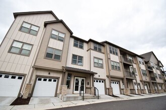 Building Photo - 16417 NW Chadwick Way