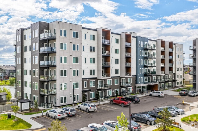 Building Photo - Chappelle 28