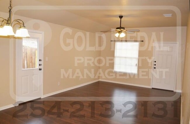 Building Photo - 1104 Grace Point Dr