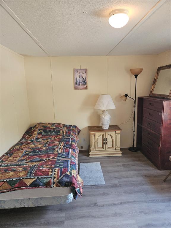 Foto del edificio - 11930 Caton Ave