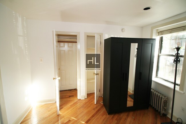 Building Photo - 200 Adelphi St