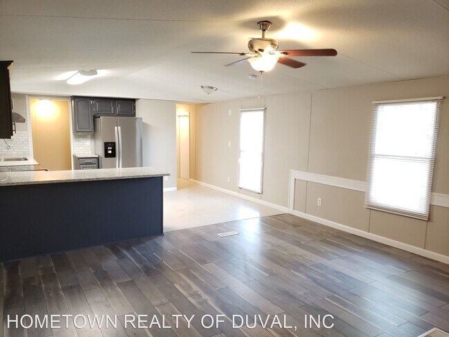 Building Photo - 5112 Courtland Oaks St