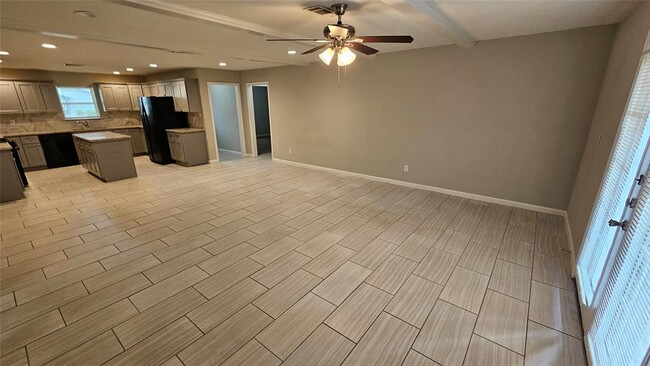 Foto del edificio - 5502 Chantilly Ln