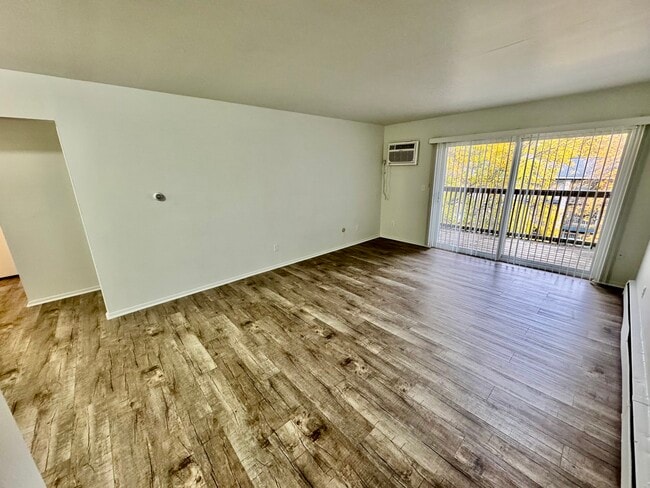 Foto del edificio - 1100 W Michigan Ave