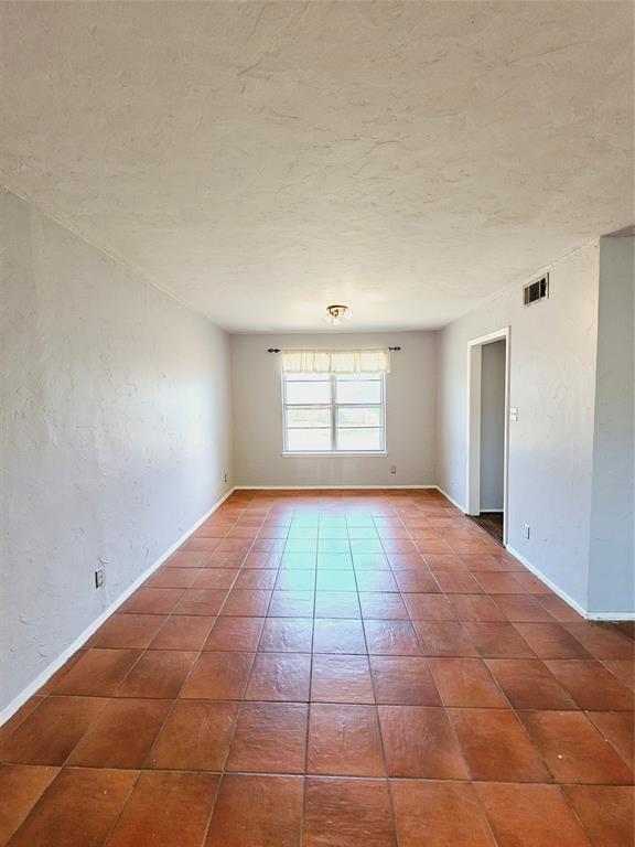 Building Photo - 9303 Quail Meadow Dr