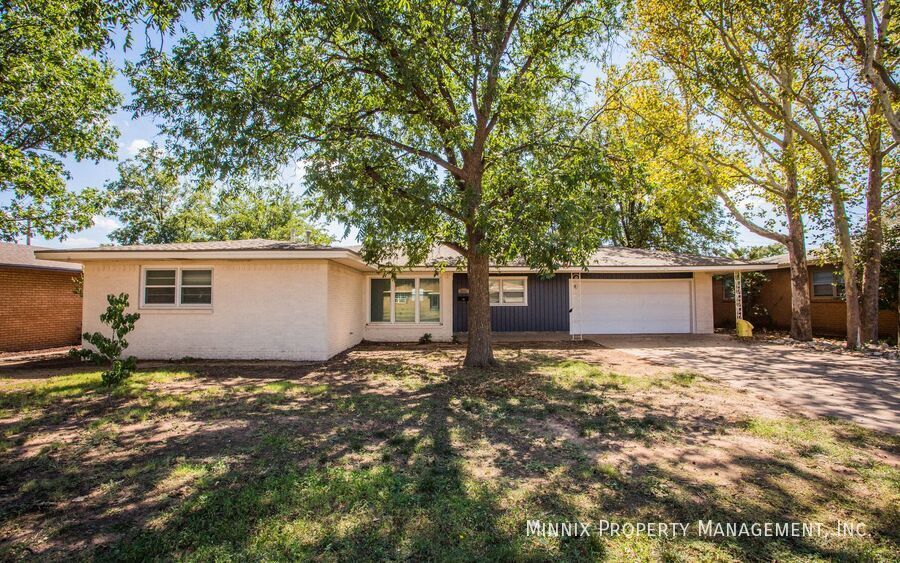 Foto principal - 3111 49th St