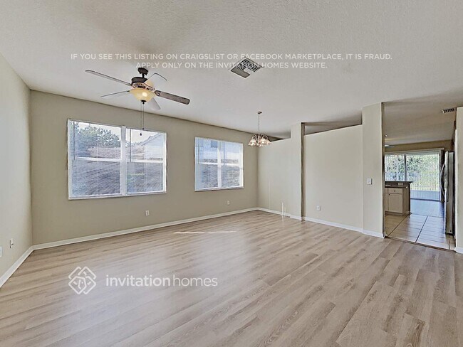 Building Photo - 6402 Bridgecrest Dr