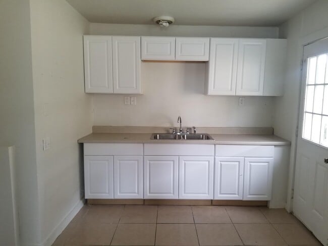 Building Photo - 4710 St Anthony Ave