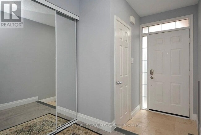 Building Photo - 2207 Ridge Landing