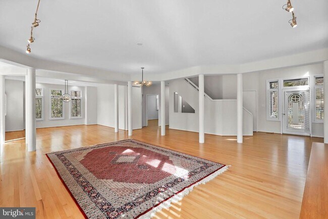 Foto del edificio - 1460 Waterfront Rd