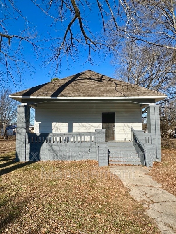 Building Photo - 6820 Division Ave