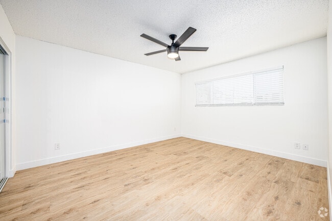 2BR, 1BA - 822SF - Primary Bedroom - 5330 Corteen