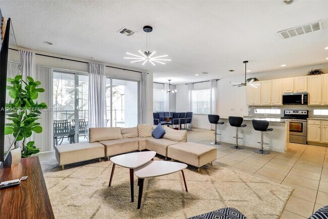 Building Photo - 4503 Monado Dr