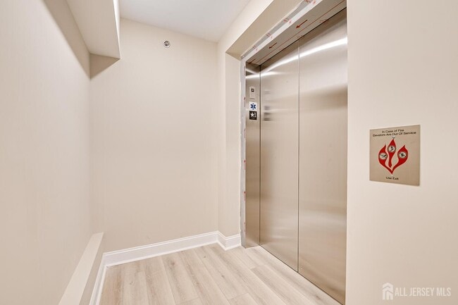 Building Photo - 21 Station Pl