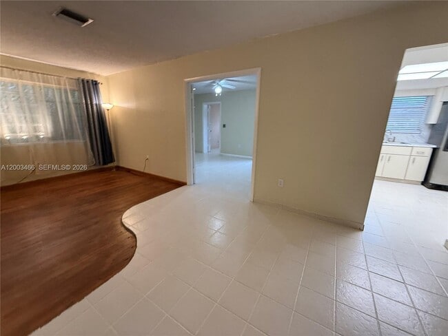 Building Photo - 1556 San Benito Ave