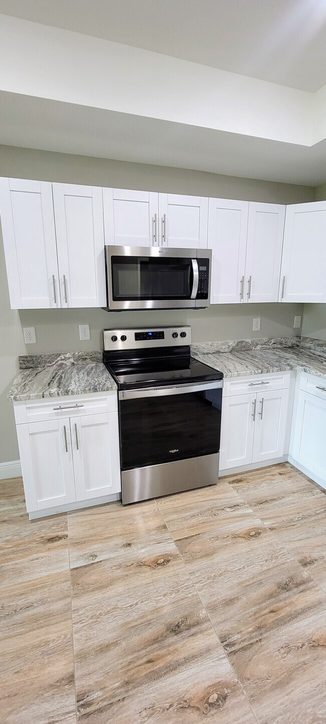 Foto del edificio - 4716 26th St SW