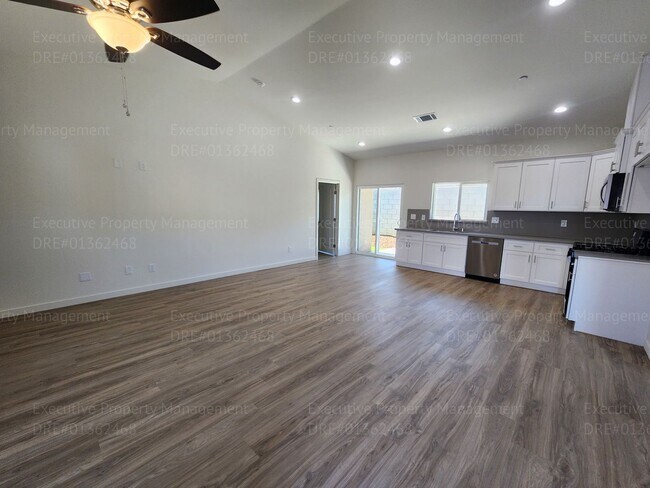 Building Photo - 8521 Grandy St