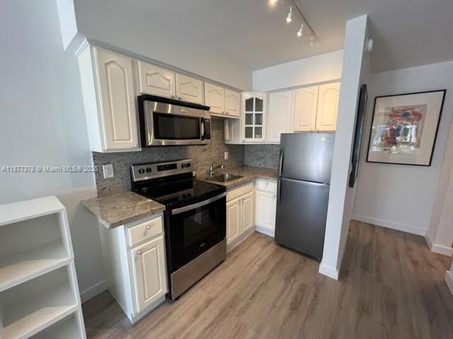 Foto principal - 4228 N Ocean Dr