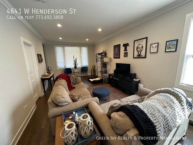 Foto del edificio - Large 5 Bedroom Single Family Home