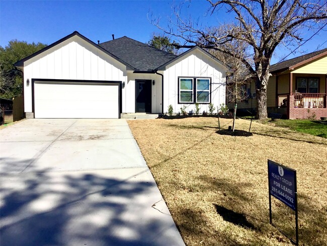 Foto del edificio - 924 E 2nd St