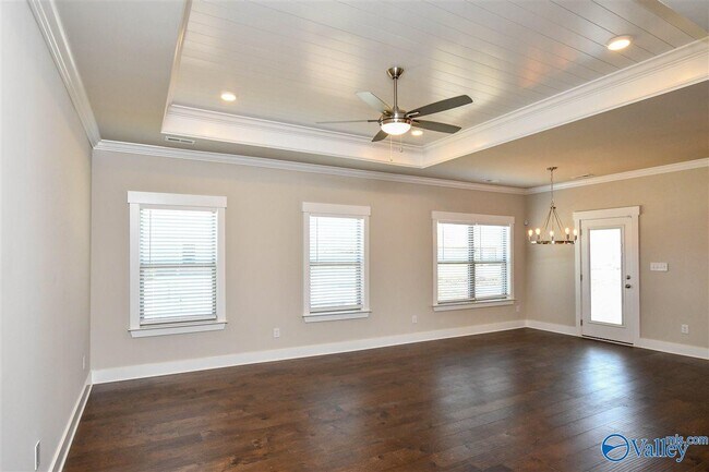Foto del edificio - 15526 Ironcrest Drive NW