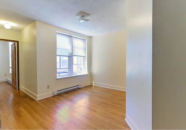 Building Photo - 34 Westland Ave