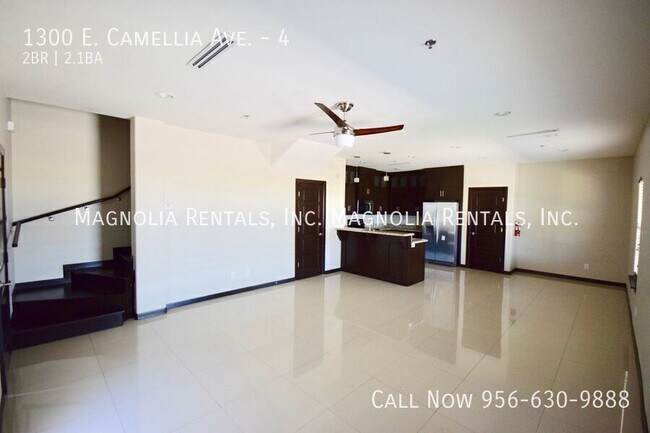 Foto del edificio - 1300 E Camellia Ave