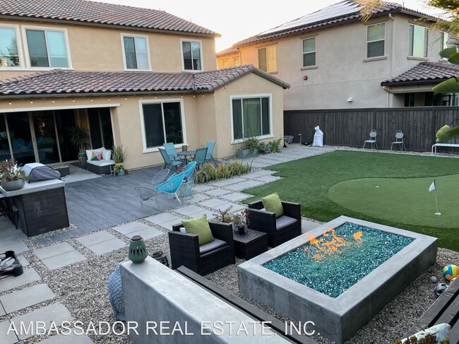Foto del edificio - 4 br, 4 bath House - 123 Flores Lane