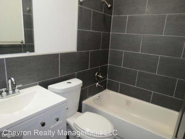 Building Photo - 4 br, 2.5 bath House - 1524 FONTAIN ST
