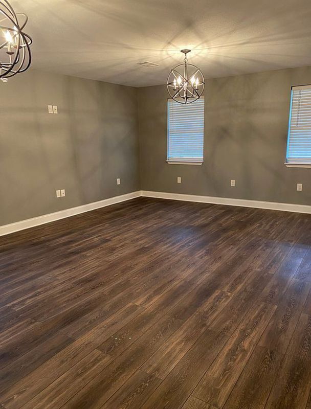 Foto del edificio - 6636 Foch Rd