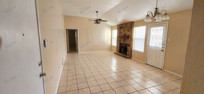 Building Photo - 7117 Wagonwheel Rd