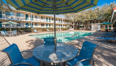 Building Photo - Acacia