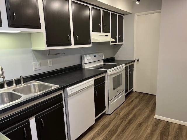 Foto del edificio - 33803 Electric Blvd