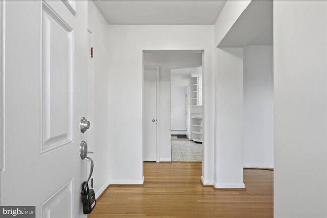 Foto del edificio - 3044 N Frederick Pike