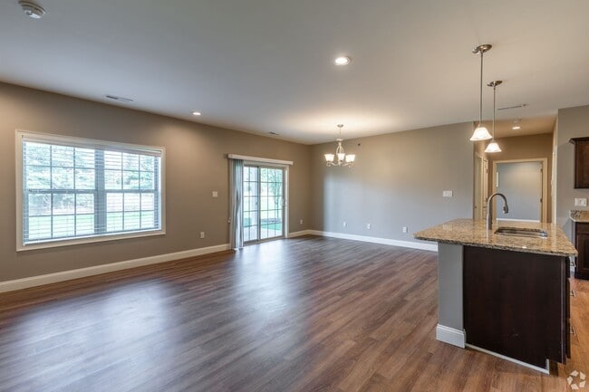 Building Photo - Mill Hollow Apartments