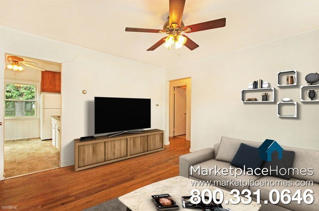 Building Photo - 3 br, 1 bath House - 26669 Rialto St