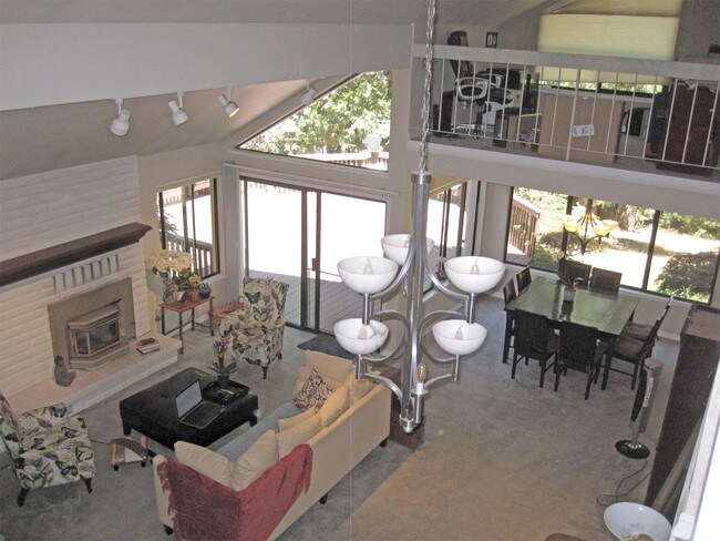 Foto del edificio - 10471 Ridge Rd