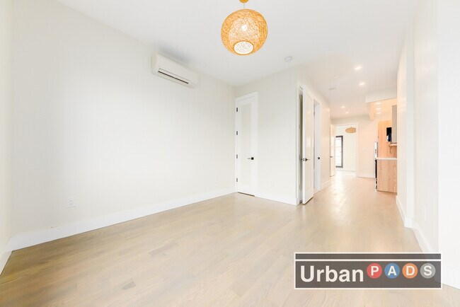 Foto del edificio - 1283 Nostrand Ave