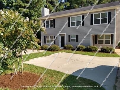 Foto principal - 901 Timber Dr