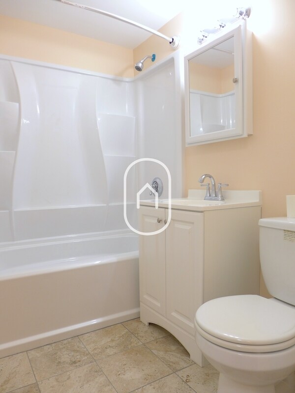 Foto del edificio - 690 Massachusetts Ave