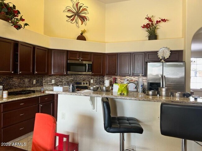 Foto del edificio - 4143 E Rockledge Rd