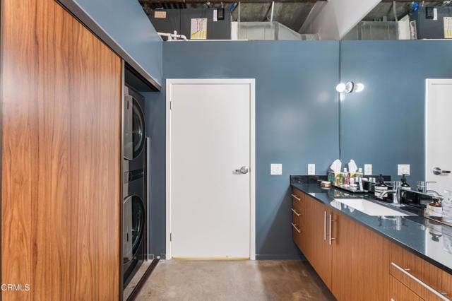 Building Photo - 510 S Hewitt St