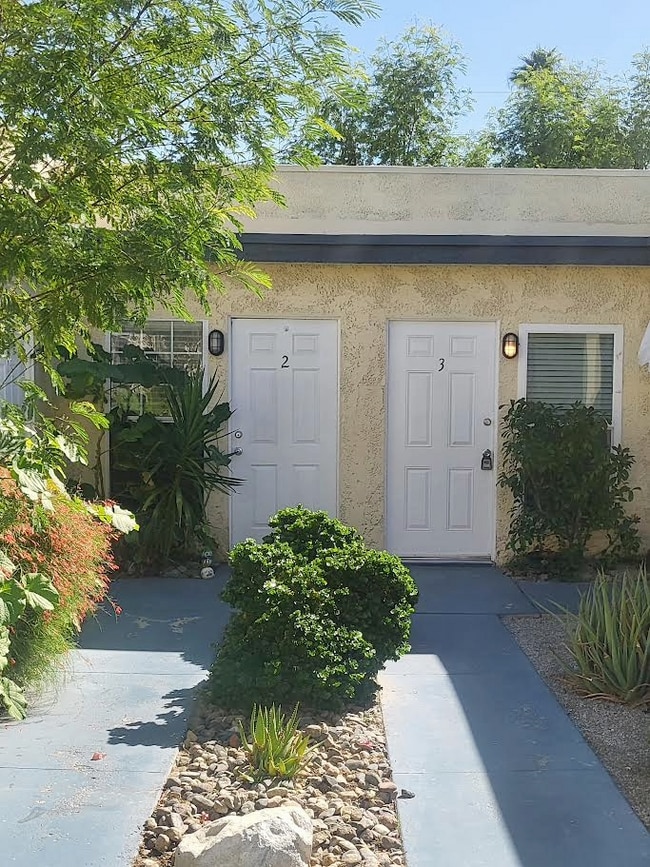 Foto del edificio - "Chic Palm Springs Retreat: 2BR/2BA"