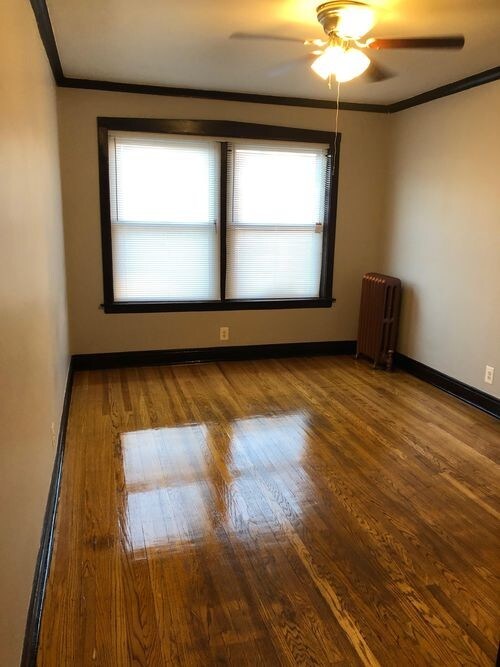 Foto del edificio - 4306 N Pulaski Rd