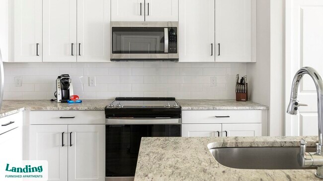 Foto del edificio - 393 Johns Rd NW