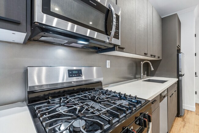 Foto del edificio - 4106 Oakwood Ave