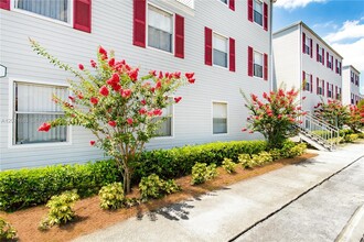 Building Photo - 6011 Winegard Rd
