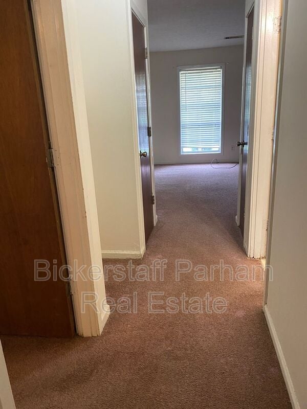 Foto del edificio - 935 Pembrook Dr