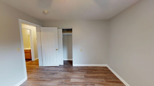Interior Photo - Oak Park Apartments